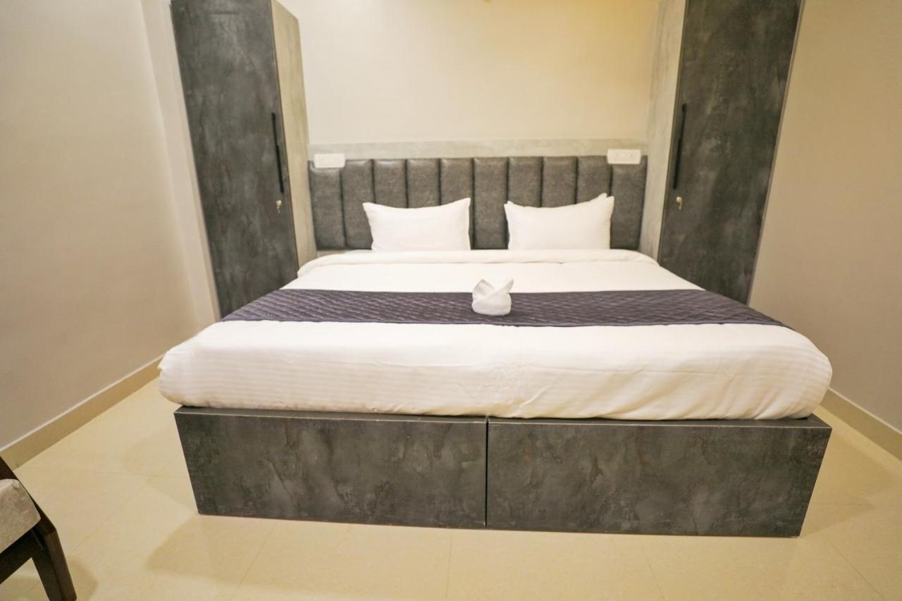 Hotel Ceasta, Beside Us Consulate Hyderabad, Gachibowli Gundipet Exterior photo
