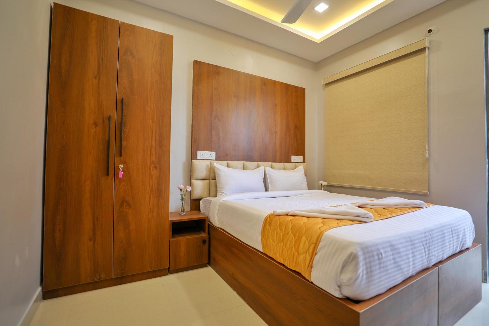 Hotel Ceasta, Beside Us Consulate Hyderabad, Gachibowli Gundipet Exterior photo